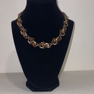 ❣️Vintage Elegant Gold Leaf Necklace